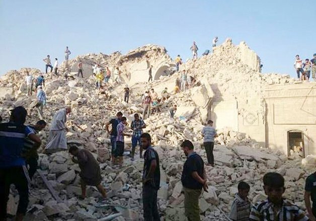 ISIS destroys ancient religious sites in Mosul 